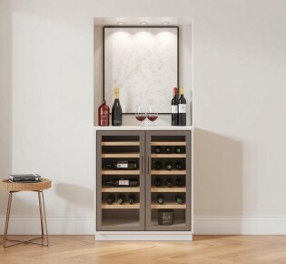 Узкий винный шкаф: как спрятать коллекцию в небольшой квартире и не потерять стиль